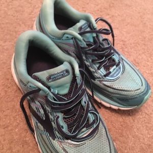 Brook’s Glycerin 15